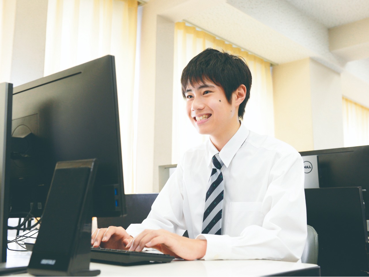 町田キャンパス あずさ第一高等学校 単位制 普通科 広域通信制高校
