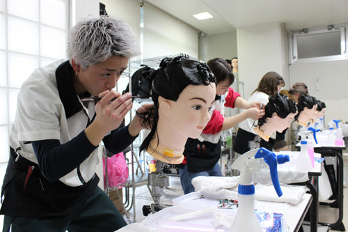 美容師実技試験課題 発表日 Tsbsブログ 東京総合美容専門学校