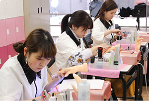 東京総合美容専門学校のネイルコース